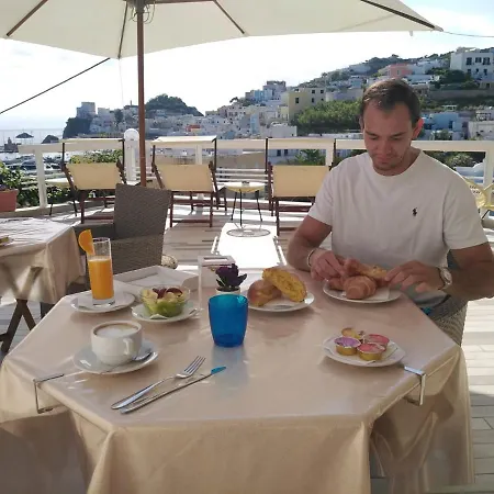 Da Laura فندق مبيت وإفطار