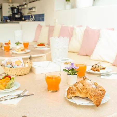 فندق مبيت وإفطار Da Laura