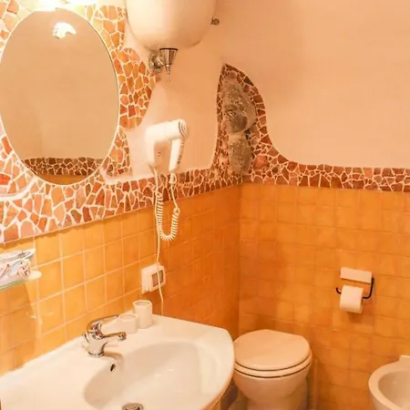 فندق مبيت وإفطار Da Laura