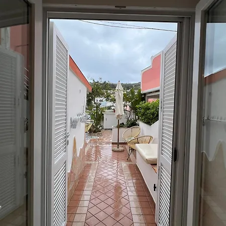 فندق مبيت وإفطار Da Laura بونسا