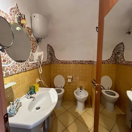 Bed & Breakfast Da Laura Ponza