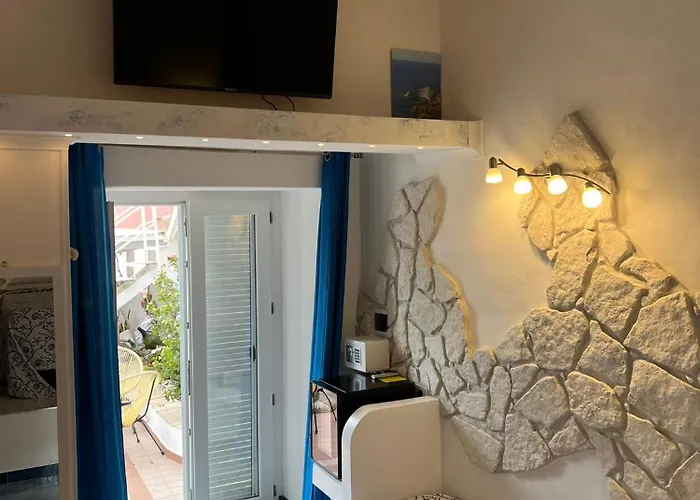 Da Laura Bed & Breakfast Ponza